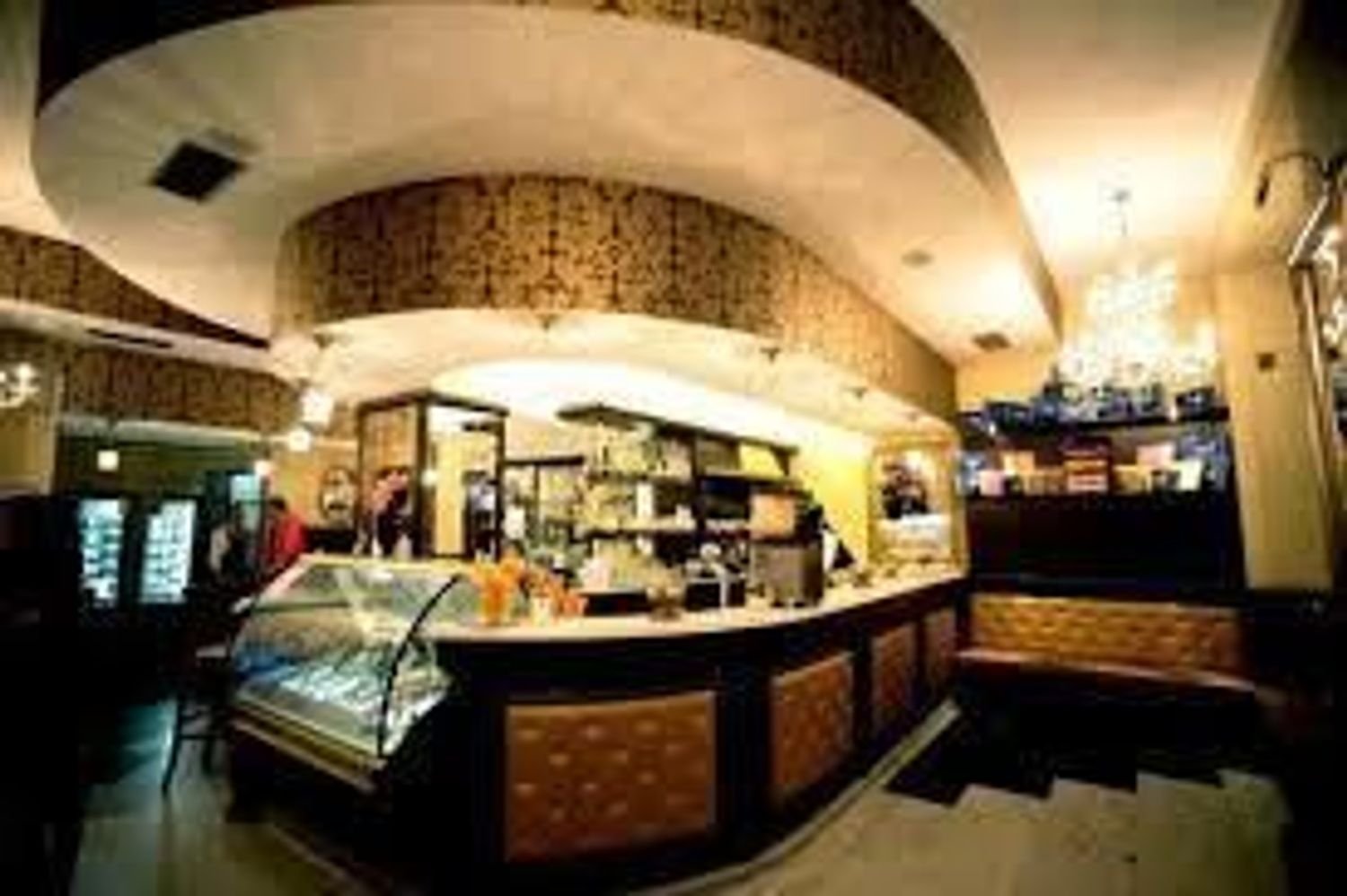 100m² Commercial property in Lucca, Italy No. 25676