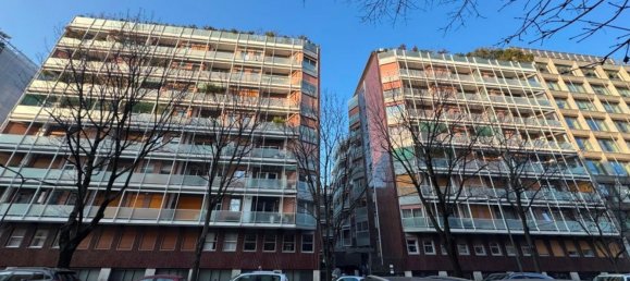 2 bedrooms Apartment in Milan, Italy No. 360740 6