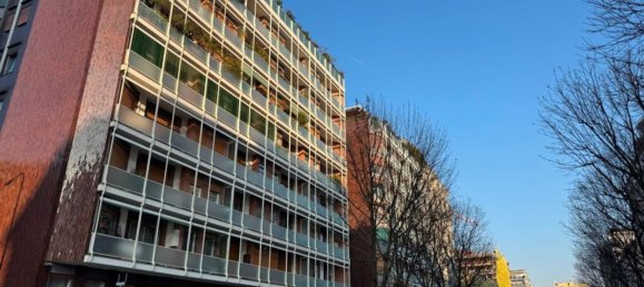 2 bedrooms Apartment in Milan, Italy No. 360740 10