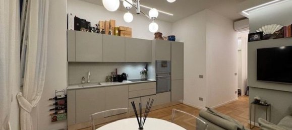 2 bedrooms Apartment in Milan, Italy No. 360740 32