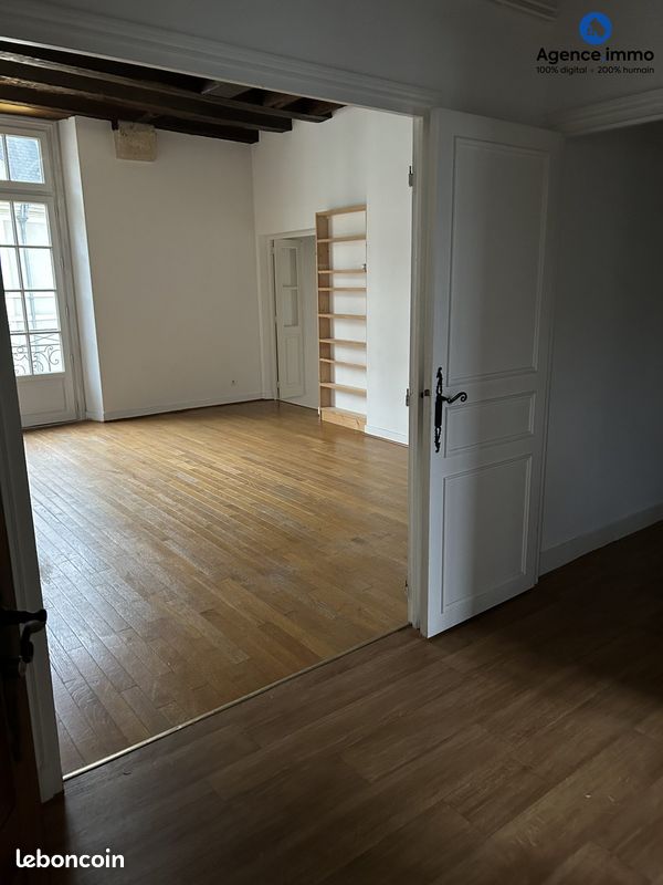 Apartamento de 4 divisões em Tours, France N.º 245903