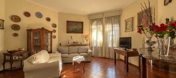 5 rooms Apartment in Como, Italy No. 33579 22