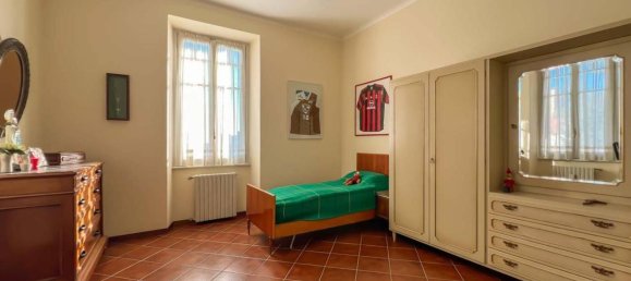 5 rooms Apartment in Como, Italy No. 33579 84