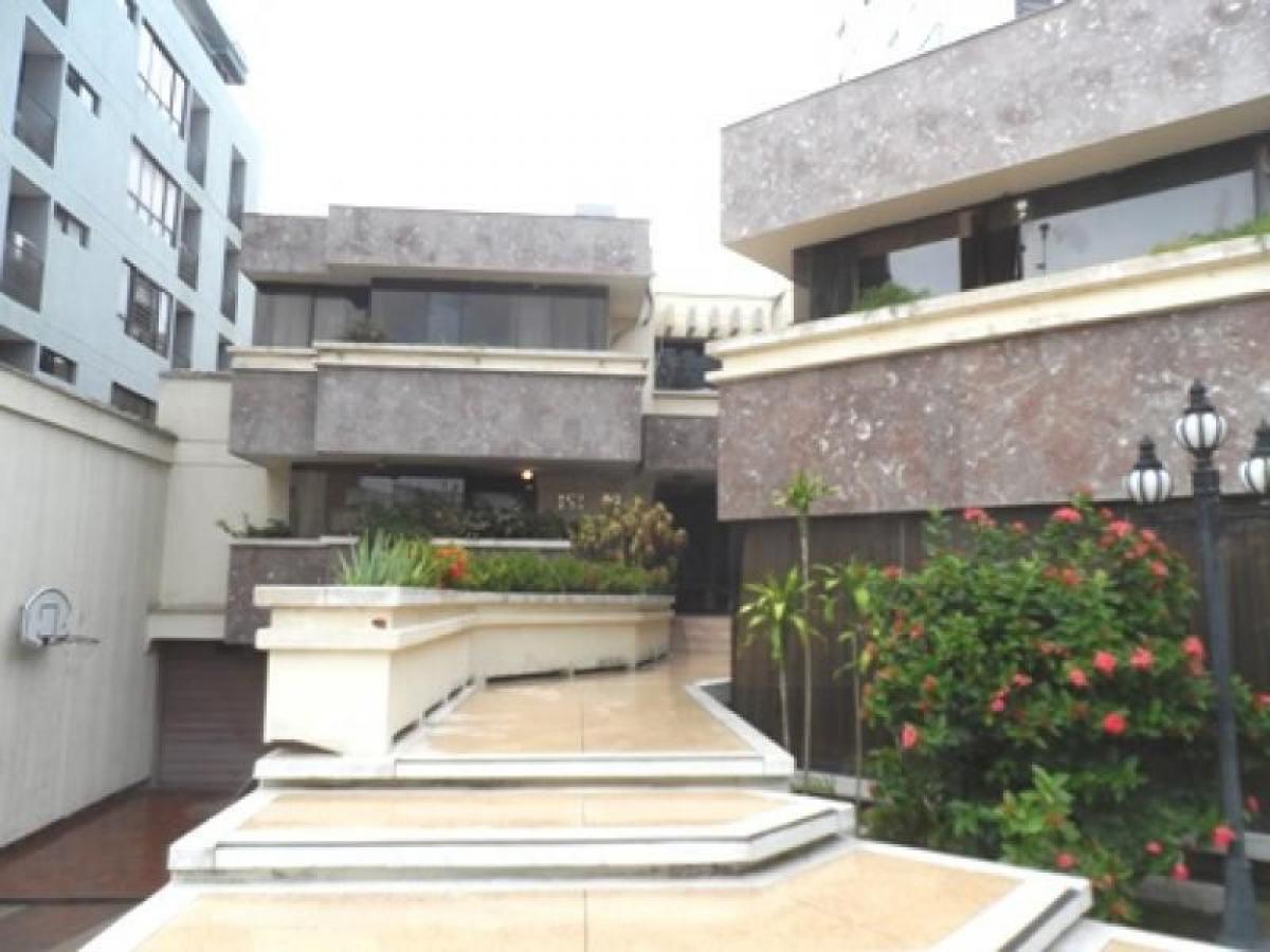 12 bedrooms House in Barranquilla, Colombia No. 4674