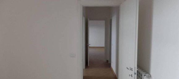 3 Schlafzimmer Wohnung in Rome, Italy, Nr. 155596 4