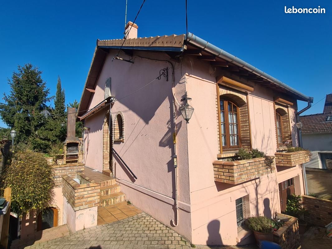 2 bedrooms House in Cormeilles-en-Parisis, France No. 115850