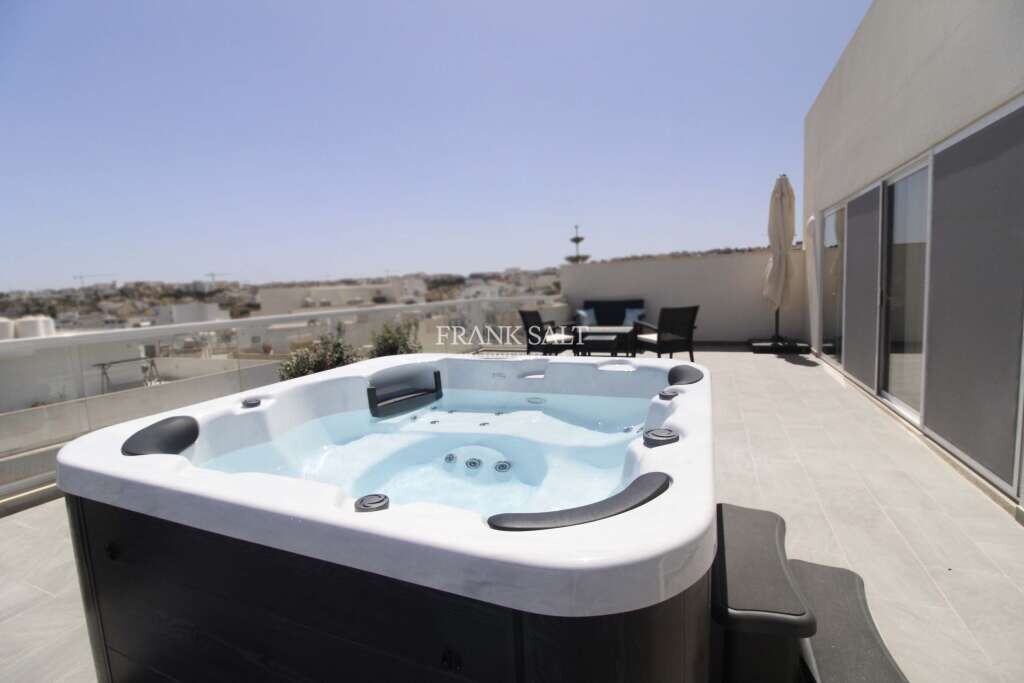 Penthouse T2 em Swieqi, Malta N.º 4506