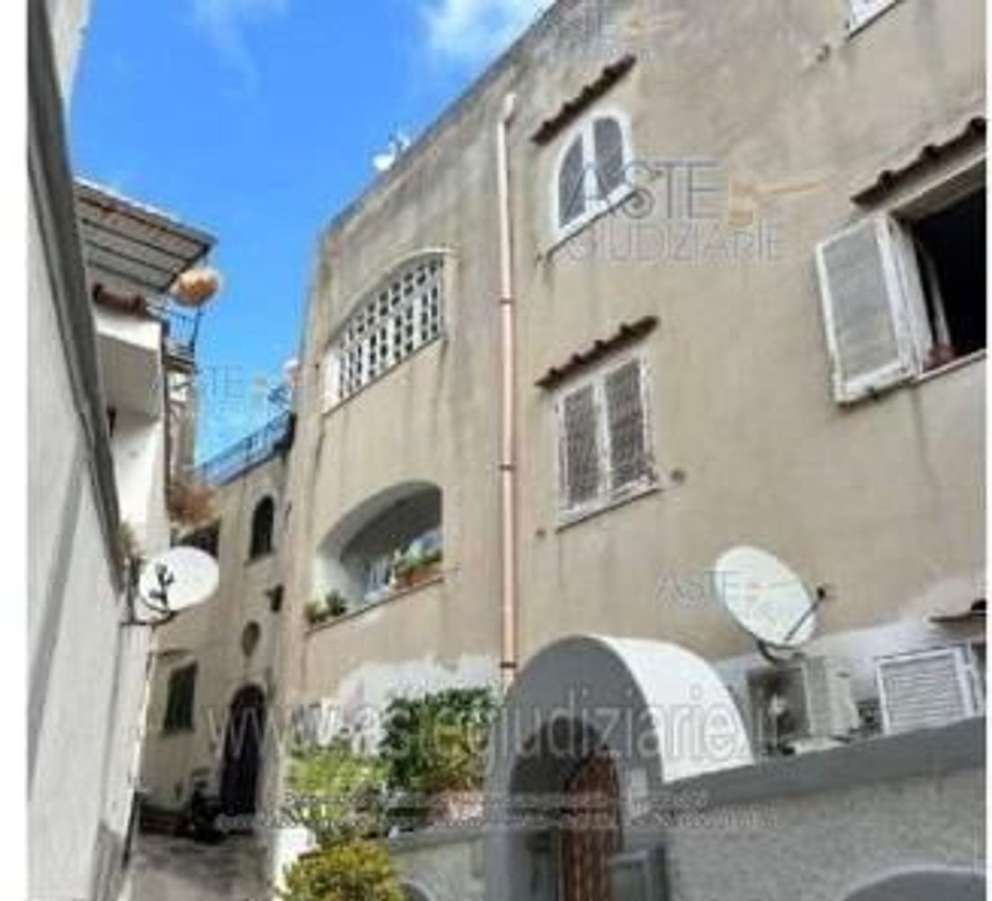 5 rooms Apartment in Forio, Italy No. 261167