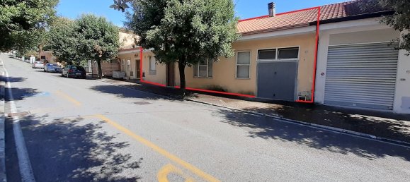 290m² Building in Fontechiari, Italy No. 85614 2