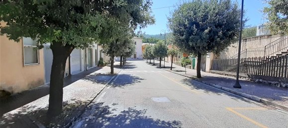 290m² Building in Fontechiari, Italy No. 85614 15