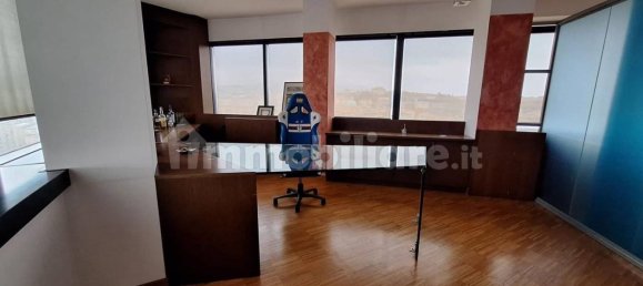 5-Zimmer Büro in Genoa, Italy, Nr. 105761 9