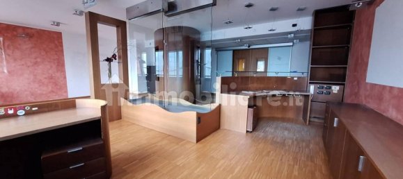 5-Zimmer Büro in Genoa, Italy, Nr. 105761 8