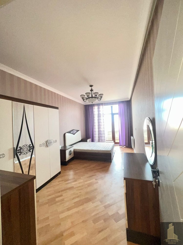 Apartamento de 3 dormitorios en Khatay, Azerbaijan No. 1952