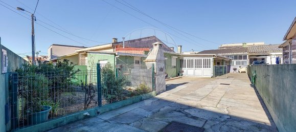 Дом с 3 спальнями в Матозиньюш, Португалия № 28134 32