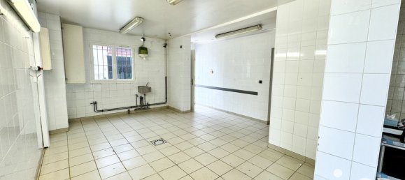 4 bedrooms Building in Creil, France No. 83064 23