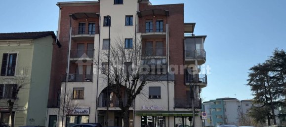 Lagerhaus in Asti, Italy 338m², Nr. 8480 2