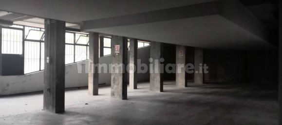 Lagerhaus in Asti, Italy 338m², Nr. 8480 21