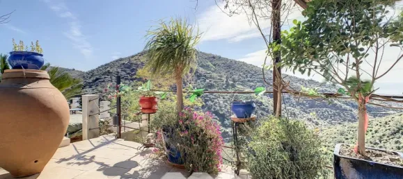 3 bedrooms House in Arenas, Spain No. 58079 10