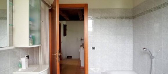 3-Zimmer Haus in Rovolon, Italy, Nr. 41663 10