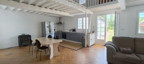 3 bedrooms House in Breteuil, France No. 309675 2