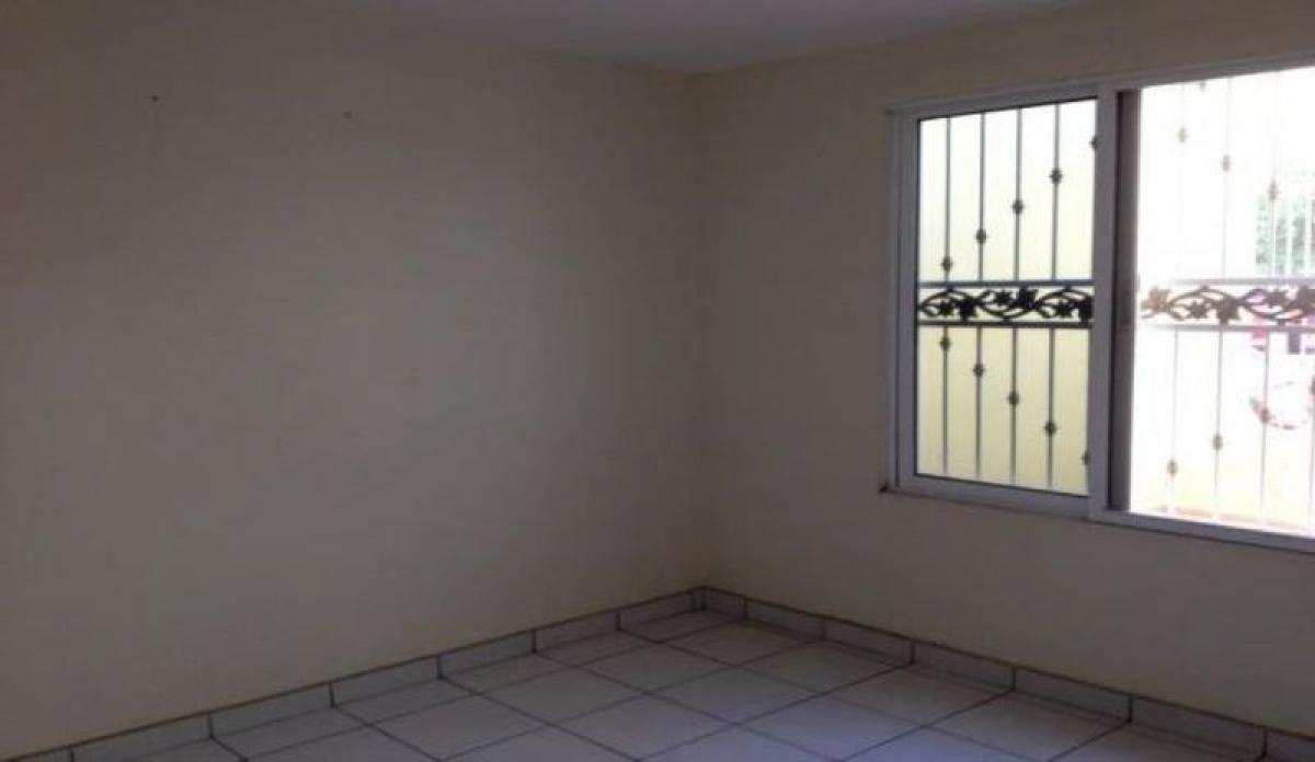  Land in Buenos Aires, Argentina No. 110496