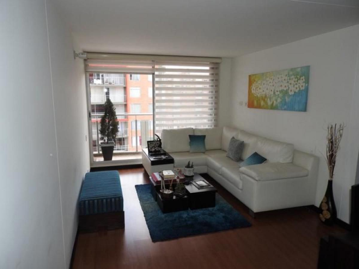 Дом с 3 спальнями в Богота, Колумбия № 12920