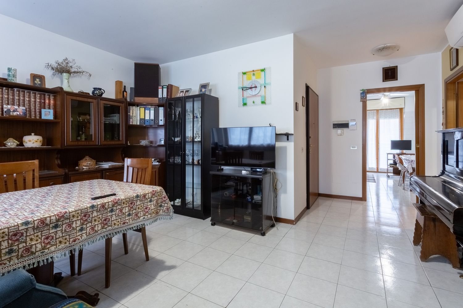 Apartamento de 3 divisões em Bollate, Italy N.º 238863