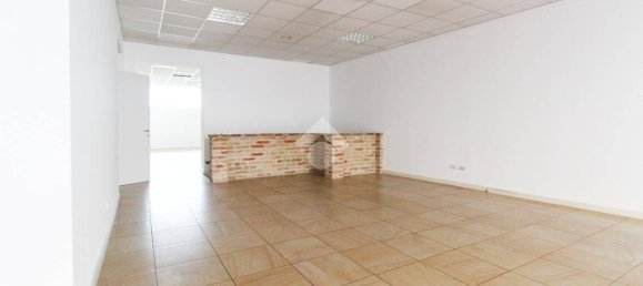 4-salle Propriété commerciale à Manerbio, Italy No. 109593 6