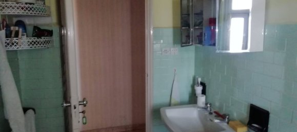 3-salle Appartement à Catania, Italy No. 178480 16