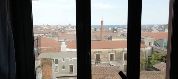 3-salle Appartement à Catania, Italy No. 178480 8