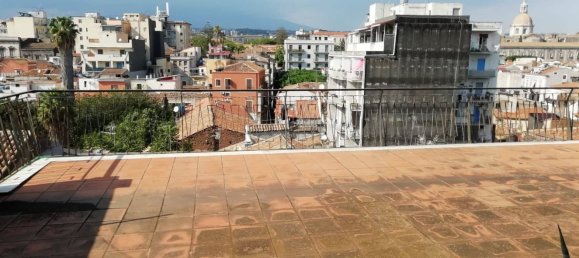 3-salle Appartement à Catania, Italy No. 178480 20