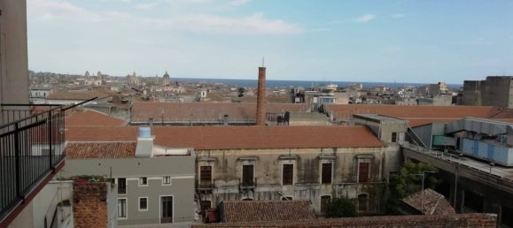 3-salle Appartement à Catania, Italy No. 178480 7