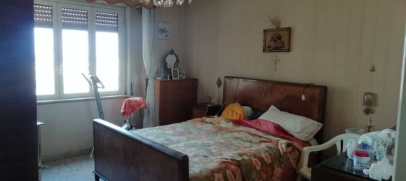 3-salle Appartement à Catania, Italy No. 178480 11