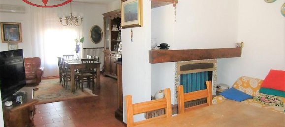 8-salle Villa à Montevarchi, Italy No. 235590 8