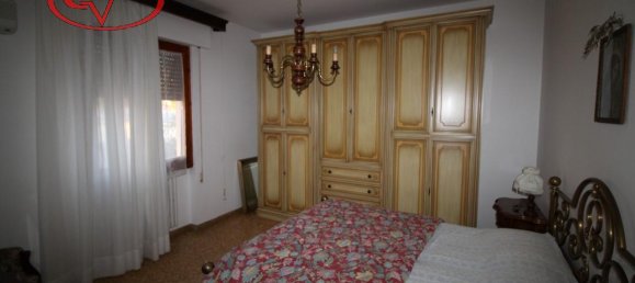8-salle Villa à Montevarchi, Italy No. 235590 13
