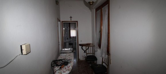 8-salle Villa à Montevarchi, Italy No. 235590 25