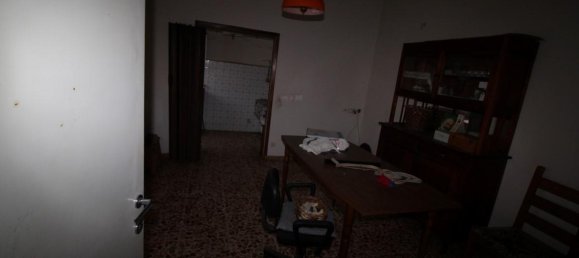 8-salle Villa à Montevarchi, Italy No. 235590 24