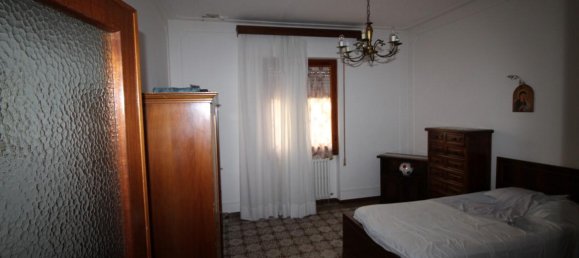 8-salle Villa à Montevarchi, Italy No. 235590 20