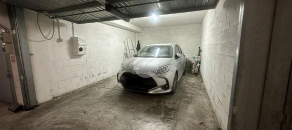 Garaje en Rome, Italy 23 m² No. 322112 2