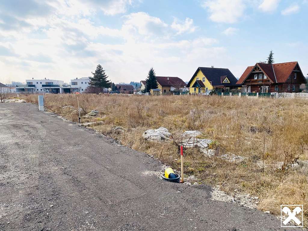  قطعة أرض في Atzenbrugg, Austria رقم 5297