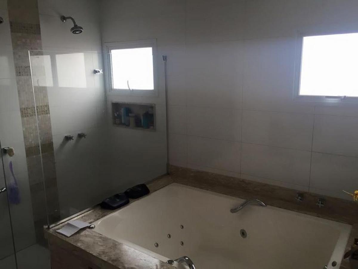 Дом с 4 спальнями в Сан-Паулу, Бразилия № 468590