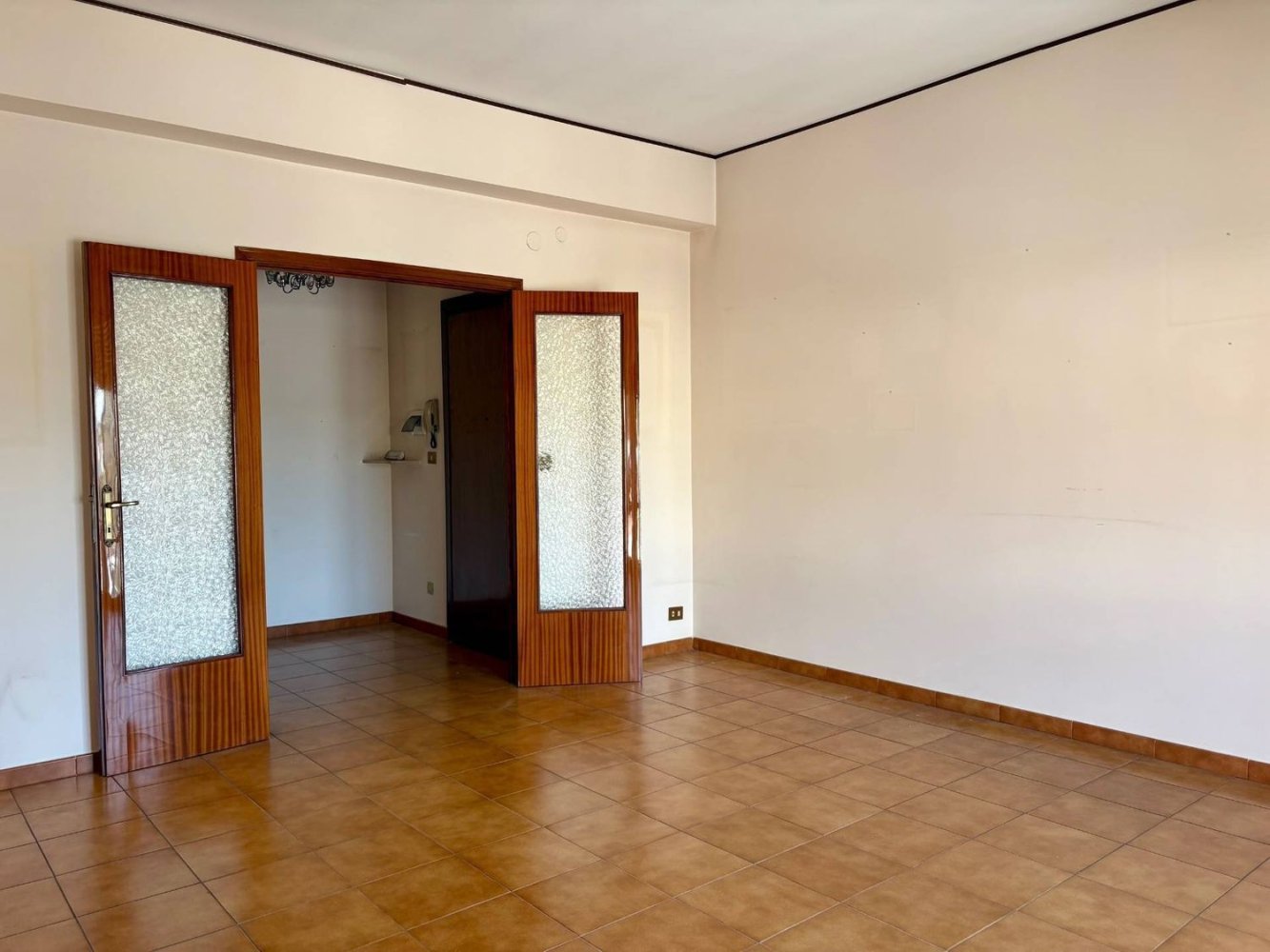 5 bedrooms Apartment in Montemarciano, Italy No. 378030