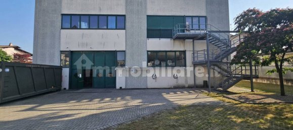 Almacén de 2 habitaciónes en Gallarate, Italy No. 260725 18