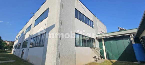Almacén de 2 habitaciónes en Gallarate, Italy No. 260725 23