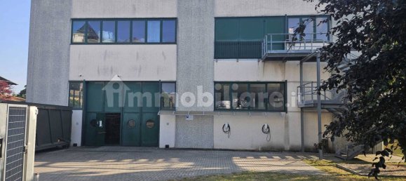 Almacén de 2 habitaciónes en Gallarate, Italy No. 260725 17