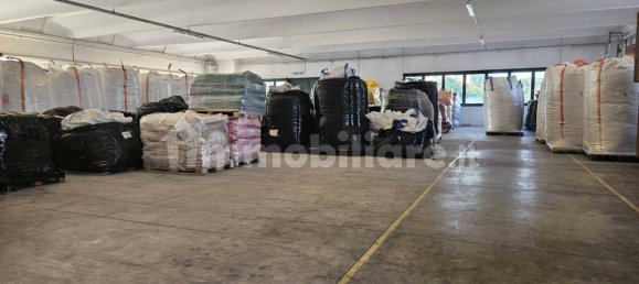 Almacén de 2 habitaciónes en Gallarate, Italy No. 260725 30