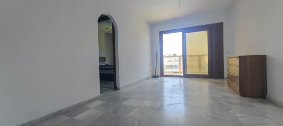 1 bedroom Apartment in Estepona, Spain No. 142044 2