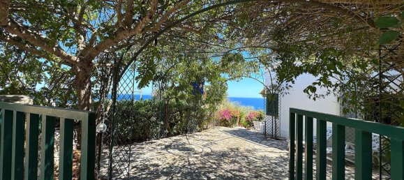 10 bedrooms Villa in Andrano, Italy No. 311024 2