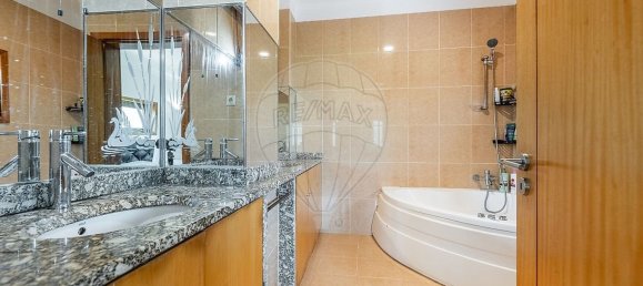 4 bedrooms House in Serzedelo, Portugal No. 177246 16