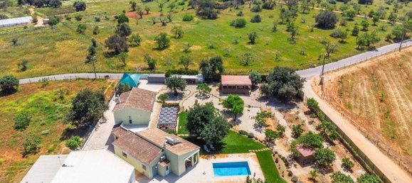 4 غرف نوم منزل في Guia, Portugal رقم 104322 14